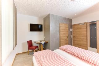 Pension Seestüberl Doppelzimmer mit Balkon - 3