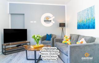 Sandeman by CENTRAL SERVICED APARTMENTS - 2 Bedroom - FREE Street Parking - Fast WiFi - Smart TVs in All Rooms - Ground Level - Family Neighbourhood - 3 x Double Beds - Heating 24-7 - Trade Stays - Weekly & Monthly Offers - 0
