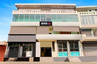 SPOT ON Royal Residency - 9