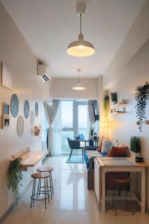 20F Modern BGC Spacious Cozy Suite Steps Away from Mall with Washer Dryer - 0