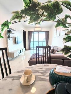 Simfoni Hi Floor Modern 3BR with Wi-Fi & Netflix - 1