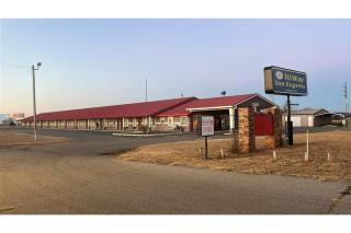HiWay Inn Express Elk City Route 66 - 0