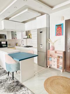 Modern Downtown Apt with Nile View - 8