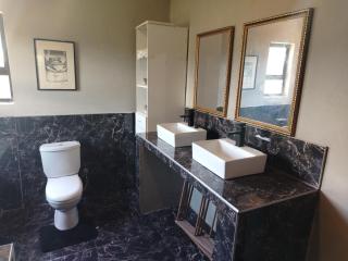 Silver Fish Resort Villa - 9