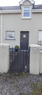 Charming Mullingar Bungalow Retreat - 9