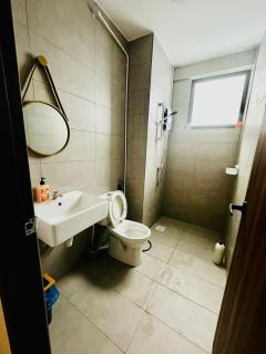 SLEEK COTTAGE GLEN PLUs - 8