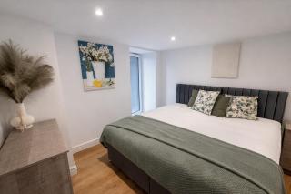 2-Bed - Bridgwater Rd - Stylish, Free Parking - 2