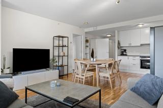 Convenient Bergen Stay with Easy Transport Connections - 8