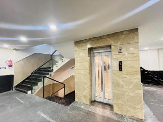 Hotel Lotus Prime Near- Kalka Ji Mandir - 8