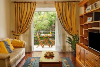 Charming Apartment in Funchal with Balcony and View - 3