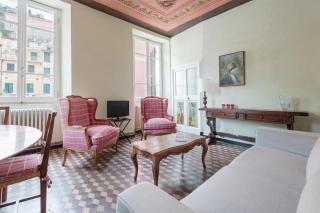 "Marina Apartment" Historic, Restored, Beachfront, rare Private Garage 300 mt far, 200 mt from train, 2nd floor, 2 Aircondo BDR , 2BHT - 2