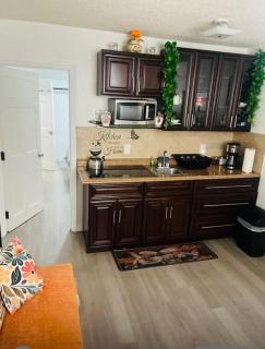 NEW PRIVATE STUDIO MAGIC CITY OF MIAMI, GATED PARKING - 8