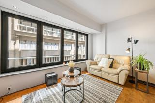 Modern 2-Bedroom Apartment Near Beach & Center T138 - 9