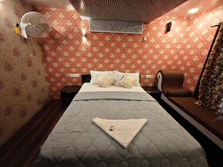 Phoniex houseboat - 7