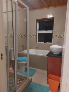 Beautiful 5 Bedroom Home for Families or Groups - Jeffreys Bay - 5