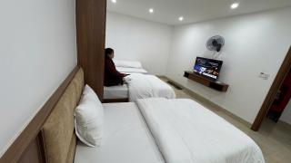 Bich Phuong Hotel, Motorbikes and Tours - 3