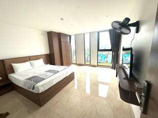 Bich Phuong Hotel, Motorbikes and Tours - 1