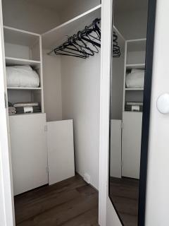 1bd apt next to metro, close to MCG- free parking - 3