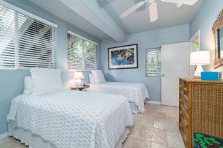 The Little Yellow Cottage in Lanikai Your Perfect Island Getaway! - 1