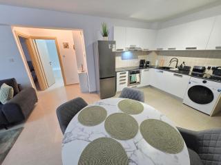 Thea Court 1 - A - 6