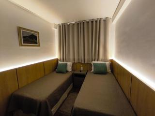 Royal Legacy Exclusive - 3