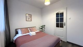 Rynek Wrocław 3-Bedroom Apartment by BookingHost - 0