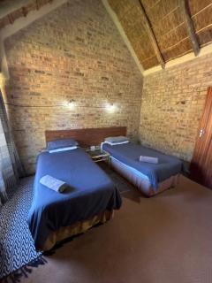 Inyala Game Lodge - 4