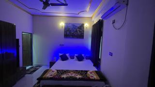 Baba Vishwanath Homestay - 0