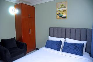 DIVON Bed & Breakfast - Kampala - 9