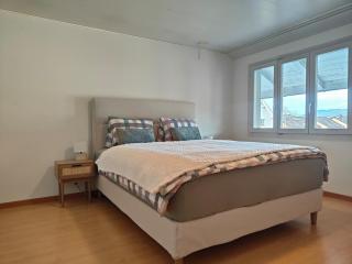 Thun Mountain View Stay – Central & Quiet - 2