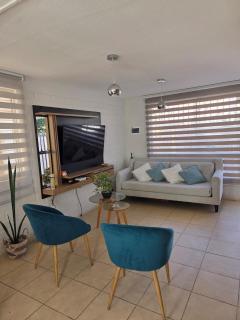 House with patio and parking - 4