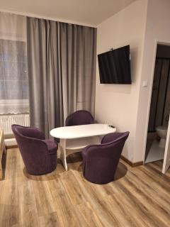 ETNA - Hostel -Noclegi Rzeszów 24 Pokoje -PARKING- - 9