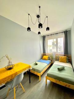 Centre Airport Boutique Designer Bath, 3-4 days best offer, Kitchen, Balkony, Aircon - 0