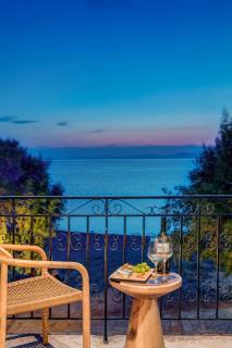 EJ Boutique Suites - 2