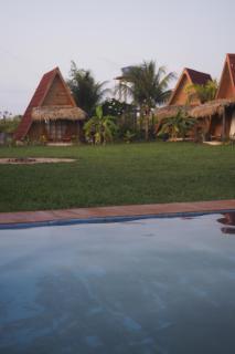 Hébergement rural Irakomby, trois chalets cosy - 9