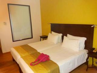 Hotel Krishnavashudeva Namah with Free Parking Inside Hotel ! Fully AIR Condition Room ! Property of THE Year ! - 5