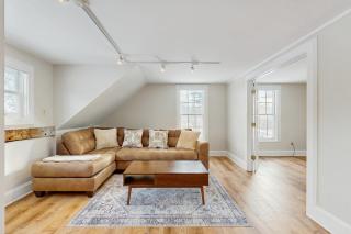 Stowe Mountain Road Retreat - 9