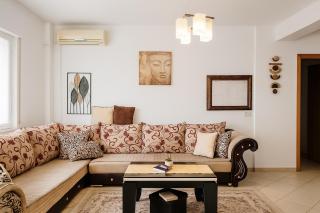 Apartment Crystal Comfort Stylish Spotless - 9