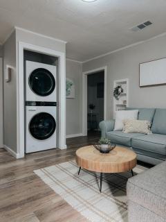 Homey Apartment near Downtown and NAS - 4