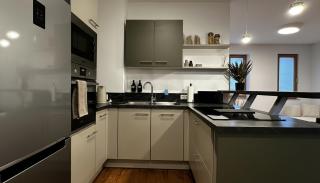 TrulySpace - Modernes Apartment am Rathausplatz, Terrasse, Fahrstuhl - 4