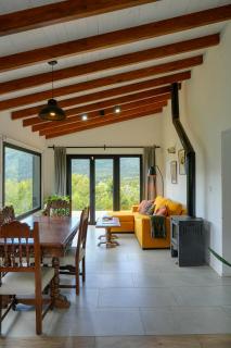 Casa entre cerros - 4