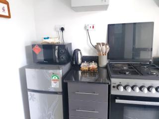 Studio Apartment near UN and US embassy Gigiri with swimming pool - 8