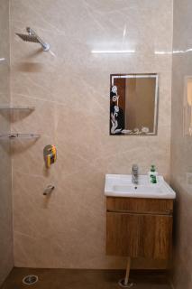 Private Cozy Studio Hourly ,Daily Stays Available - 9