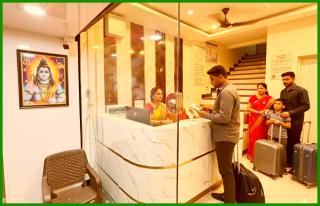 Hotel Budget Diamond Inn Near Mahakal Temple -All Room Air conditioned And Spacious, with Wifi -Best Budget Hotel - 8