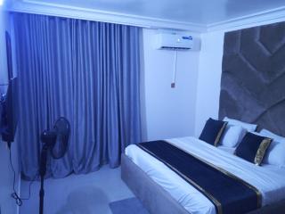 Experience the art of luxurious living - 1