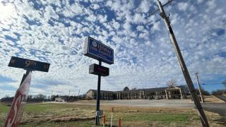 HiWay Inn Express Kiowa Hwy 69 - 4