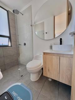 Luxury 1BR - Balcony - Coworking - City views - 1