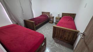 Depto en planta baja con Aire acondicionado a 500m de la ruta - Camas individuales - 8