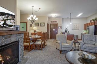 Soaring Eagle #402: 2 Bedrooms, 2 Full Baths: Slope Side, Hot Tubs Underground Parking - 2