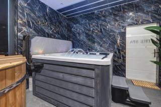 Private Luxury Spa Suite - Sauna, Jacuzzi, Ice Bath - 2